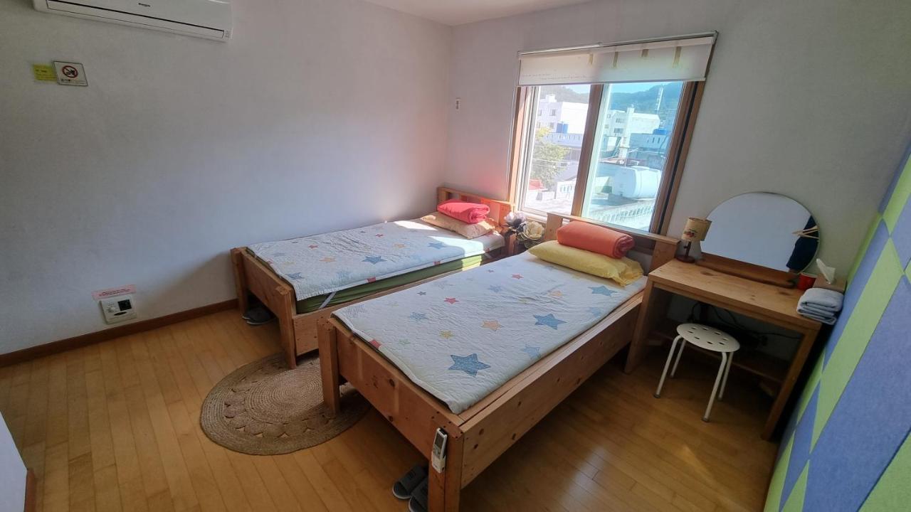 Tongyeong One Guesthouse Exterior foto